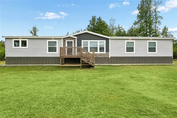 $300,000 | 11188 General Ott Road, Hammond, LA 70403