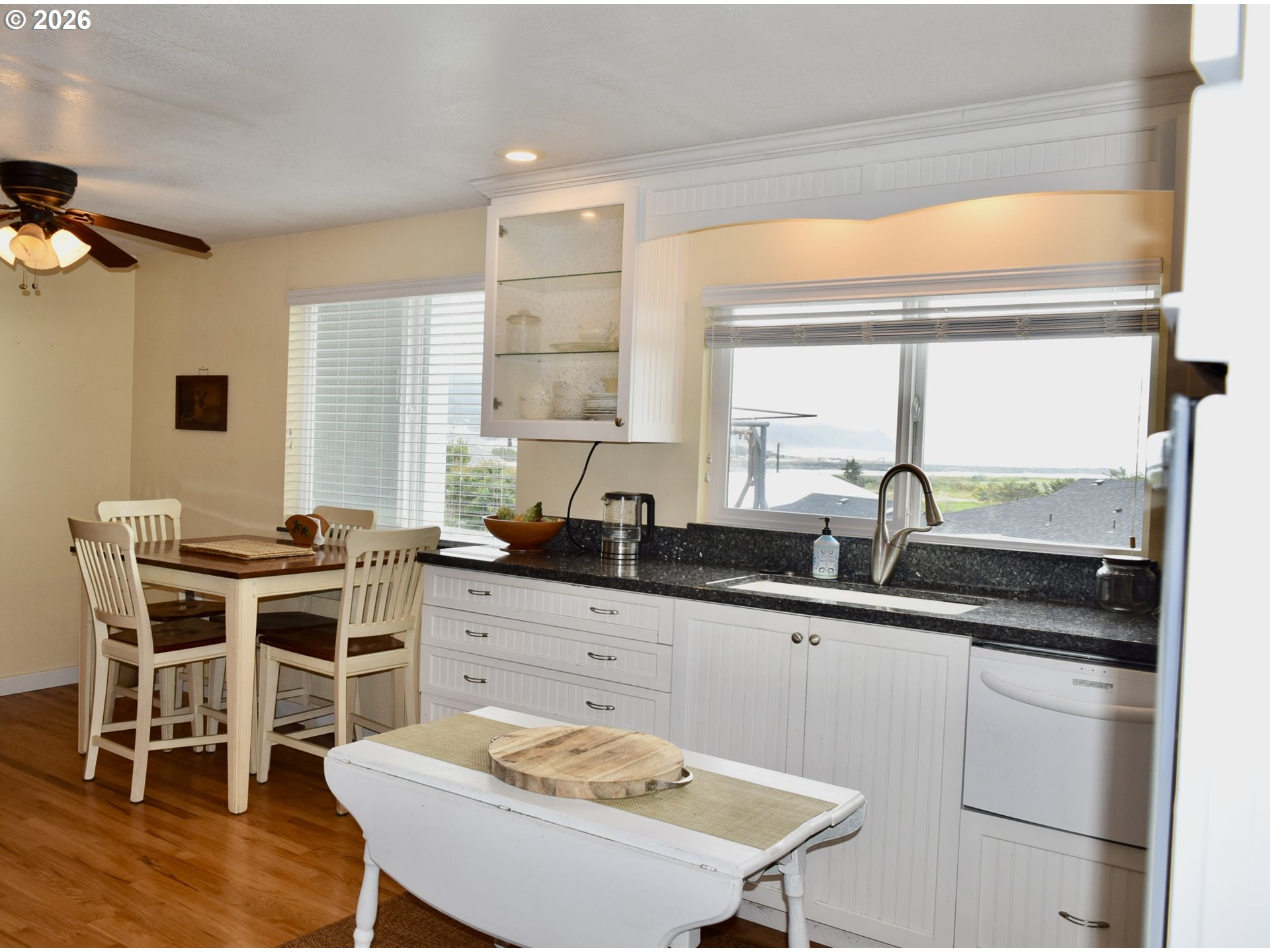 94017 Doyle Point Road Gold Beach, OR 97444 - Photo 13 of 42