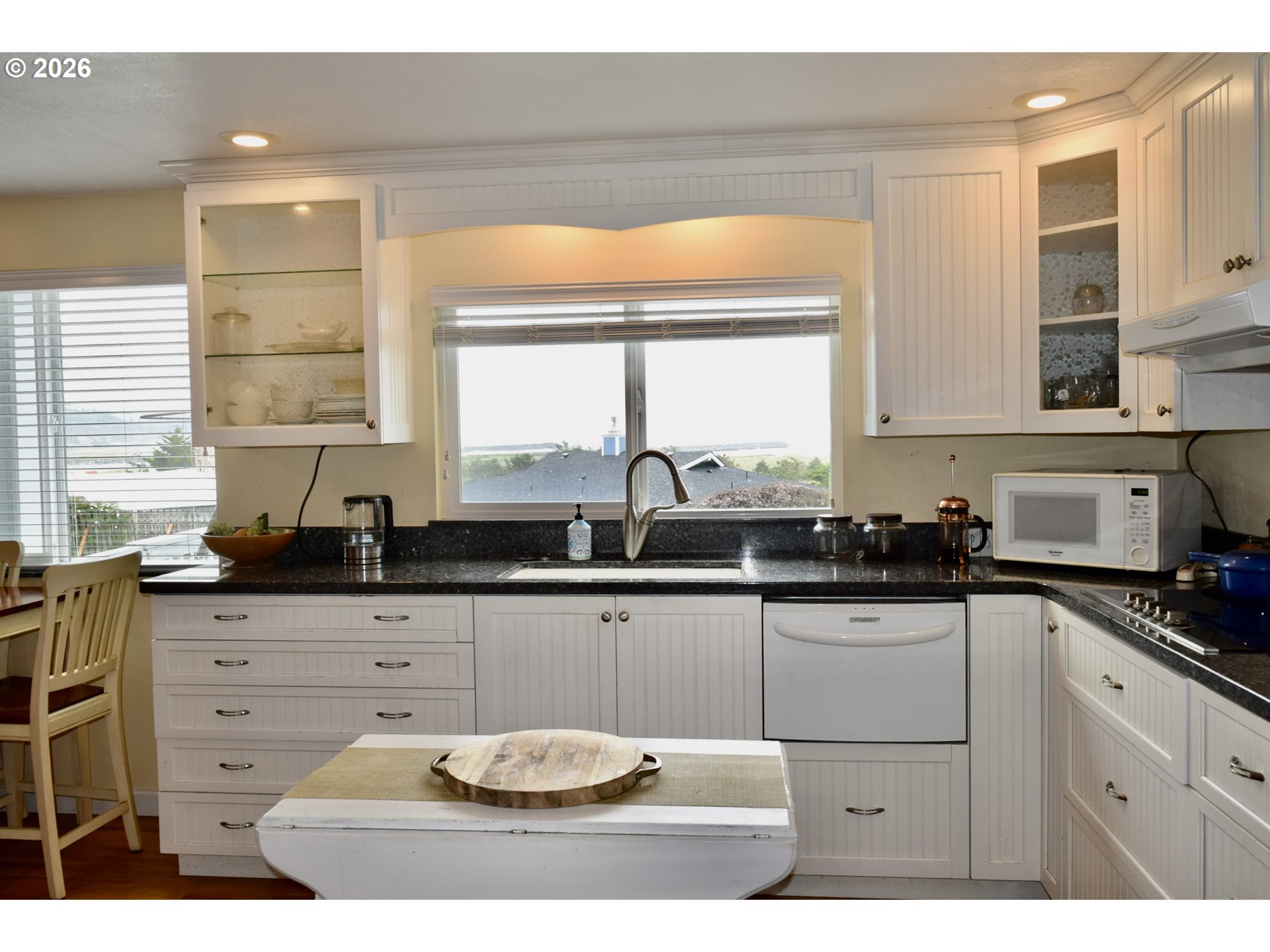 94017 Doyle Point Road Gold Beach, OR 97444 - Photo 14 of 42