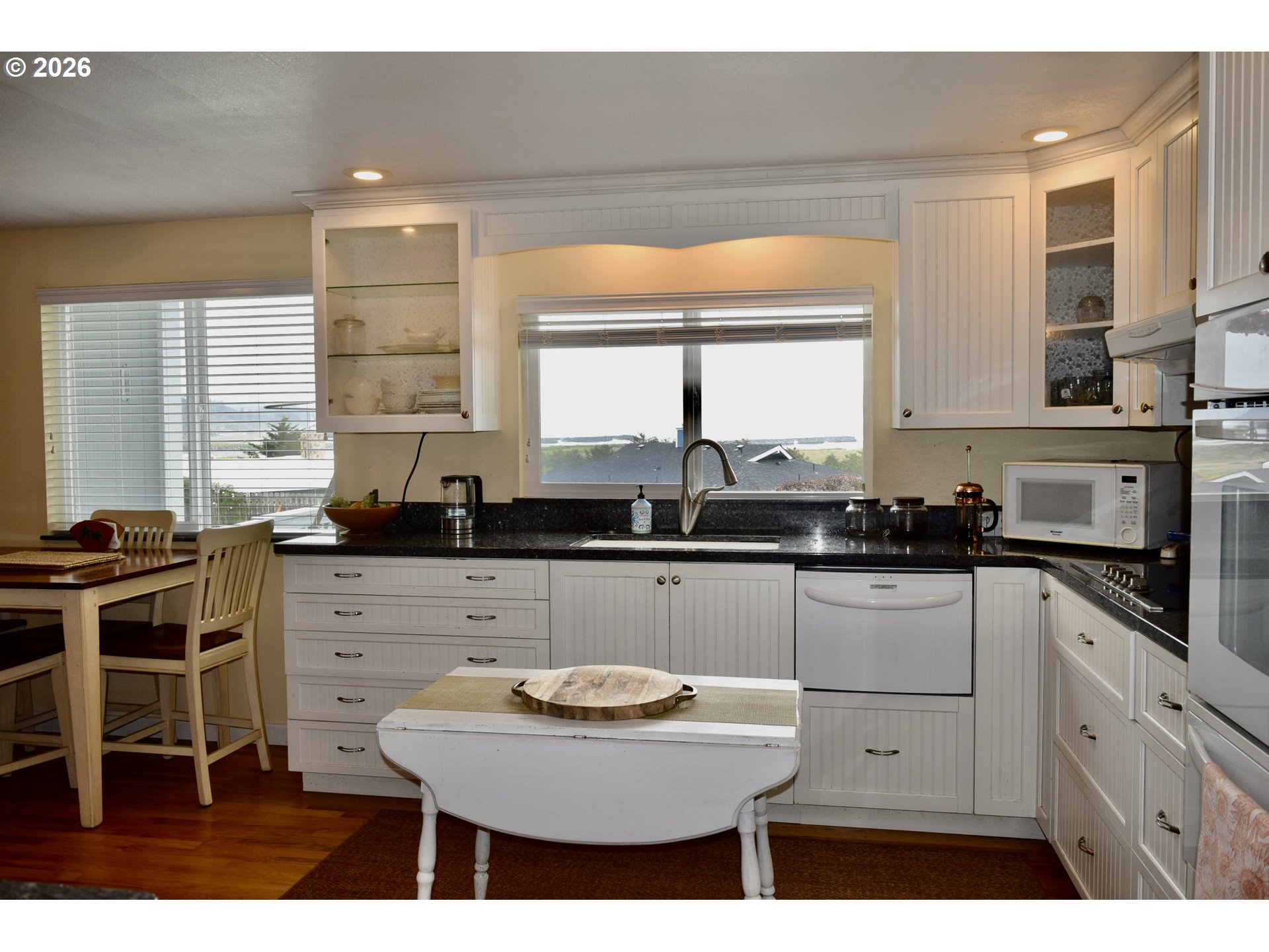 94017 Doyle Point Road Gold Beach, OR 97444 - Photo 10 of 42