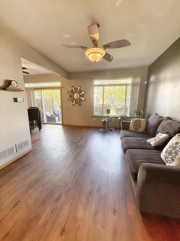 $304,900 | 8416 Stratford Drive, Tinley Park, IL 60487