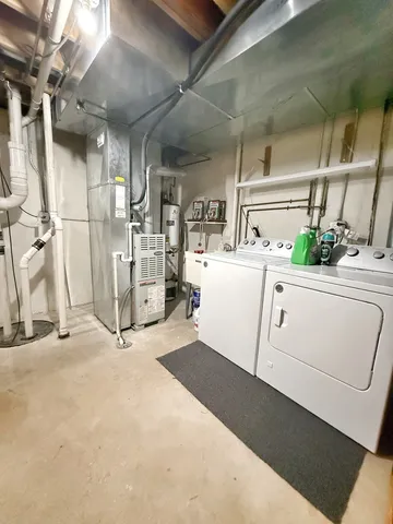 $304,900 | 8416 Stratford Drive, Tinley Park, IL 60487