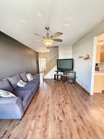 $304,900 | 8416 Stratford Drive, Tinley Park, IL 60487