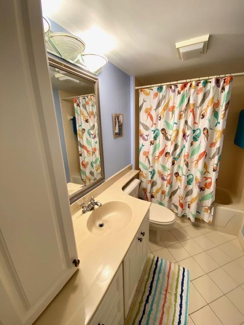 501 South Seas Drive, Unit 406 Jupiter, FL 33477 - Photo 11 of 15 Second bath with tub/shower