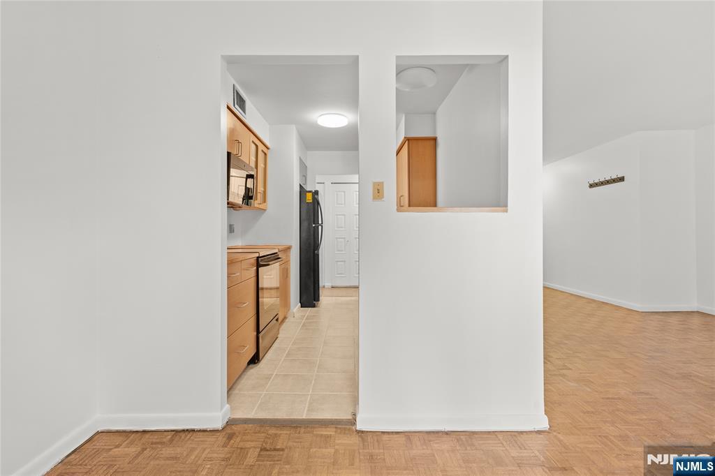 140 Euclid Avenue, Unit 1H Hackensack, NJ 07601 - Photo 17 of 39