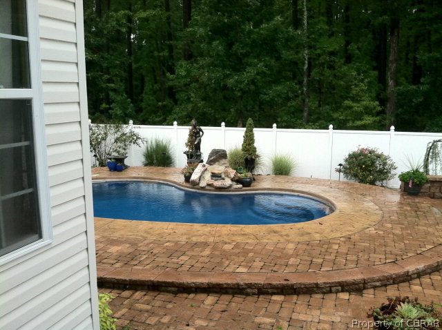 8177 Ruddock Place Hayes, VA 23072 - Photo 37 of 37 back yard
