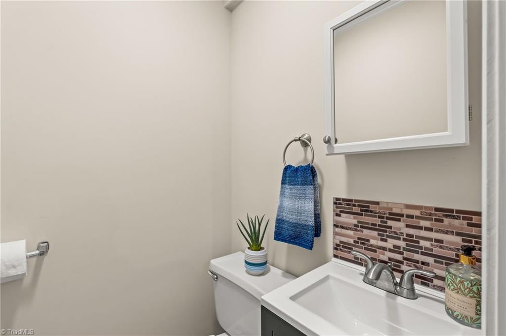 264 Beddington Street High Point, NC 27260 - Photo 15 of 29
