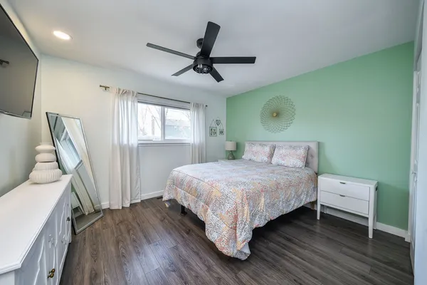 $275,000 | 327 South Jackson Street, Batavia, IL 60510