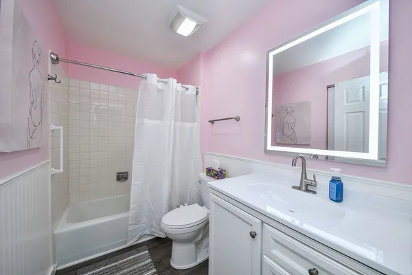$275,000 | 327 South Jackson Street, Batavia, IL 60510