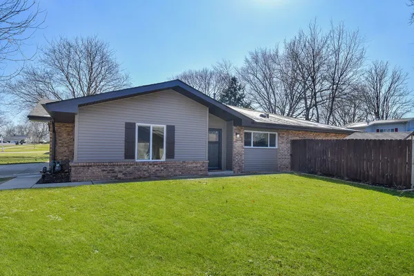$275,000 | 327 South Jackson Street, Batavia, IL 60510