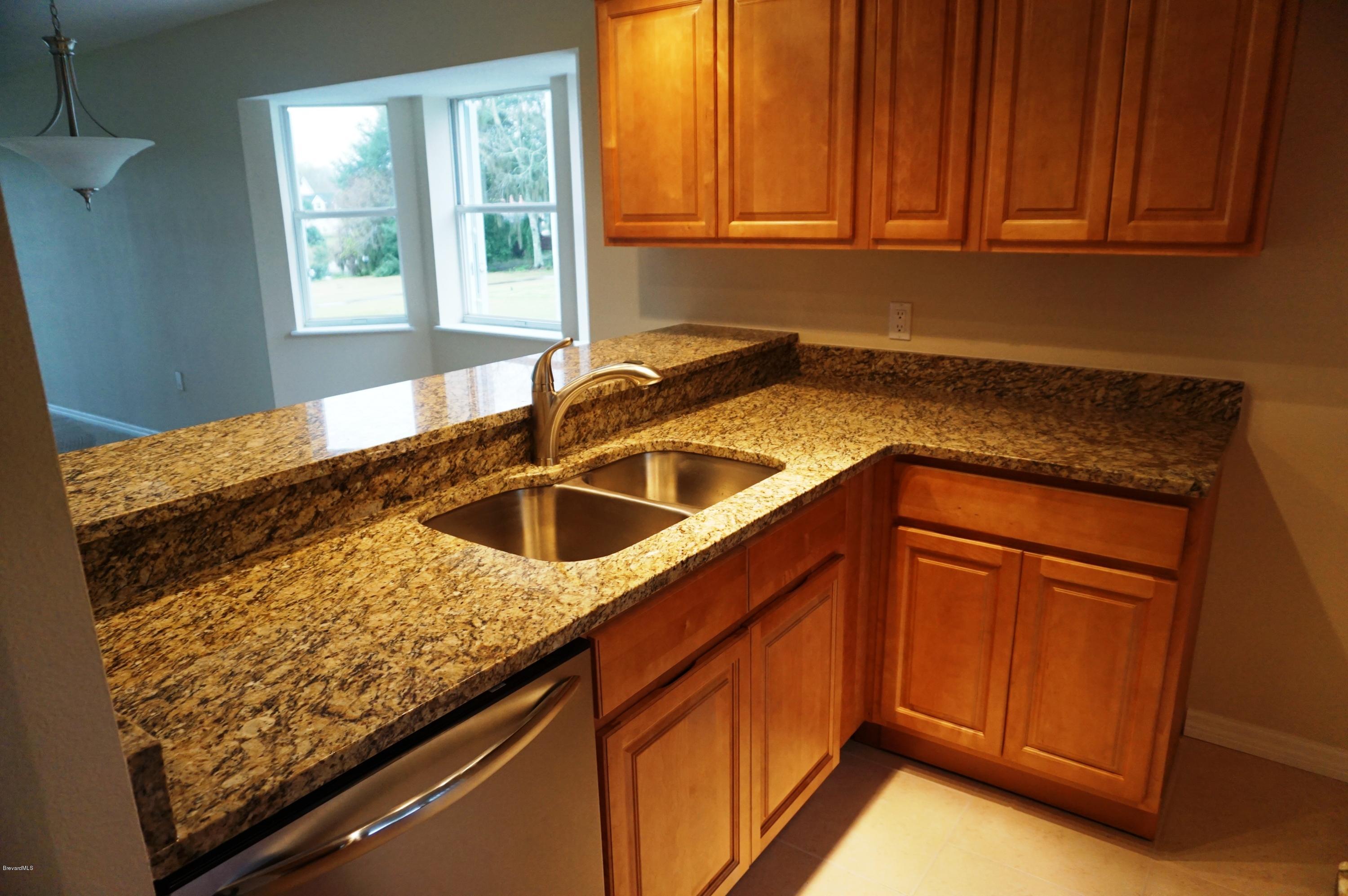 565 Shadow Wood Lane, Unit 321 Titusville, FL 32780 - Photo 5 of 25 DSC00649