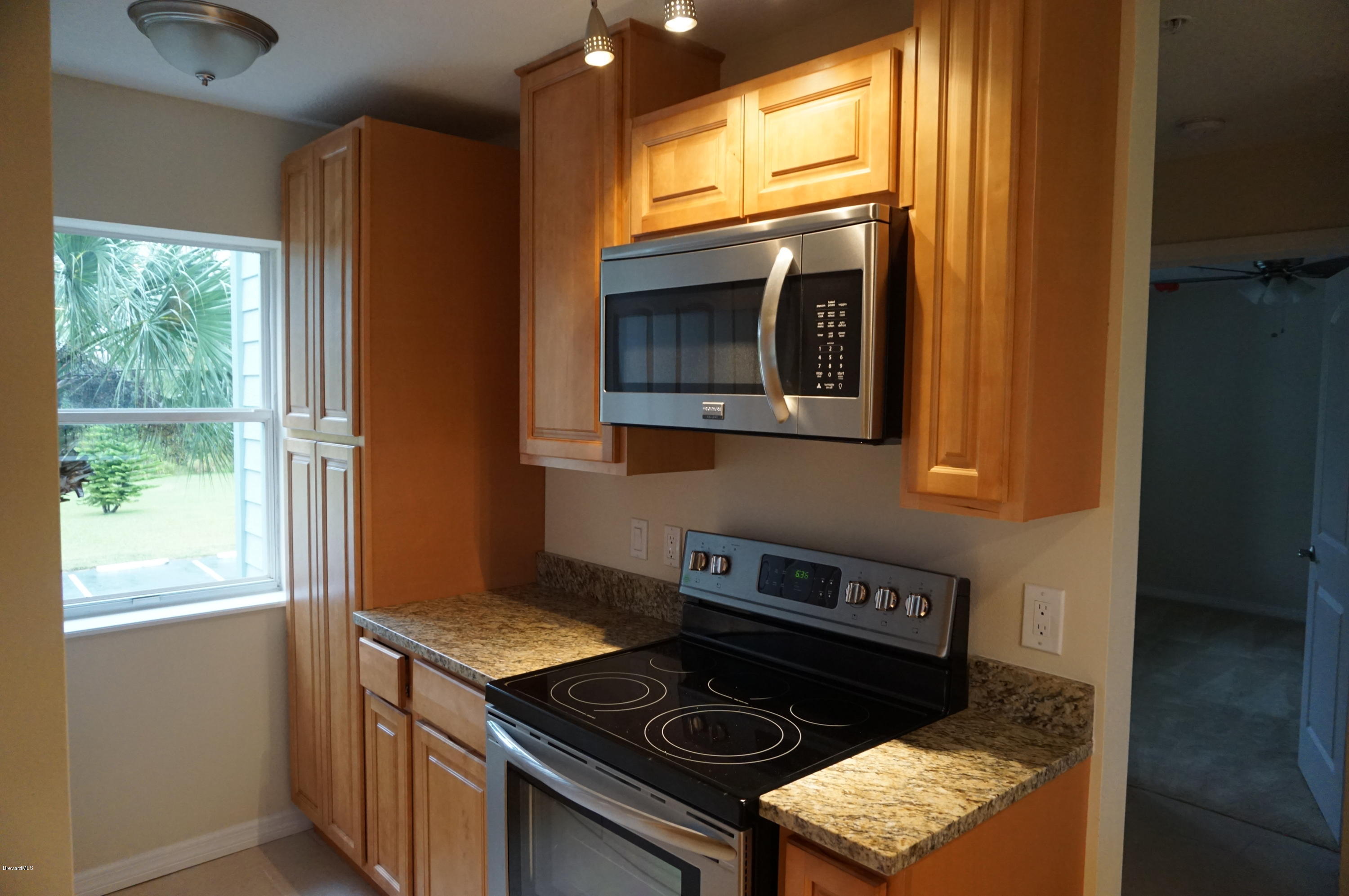 565 Shadow Wood Lane, Unit 321 Titusville, FL 32780 - Photo 6 of 25 DSC00650