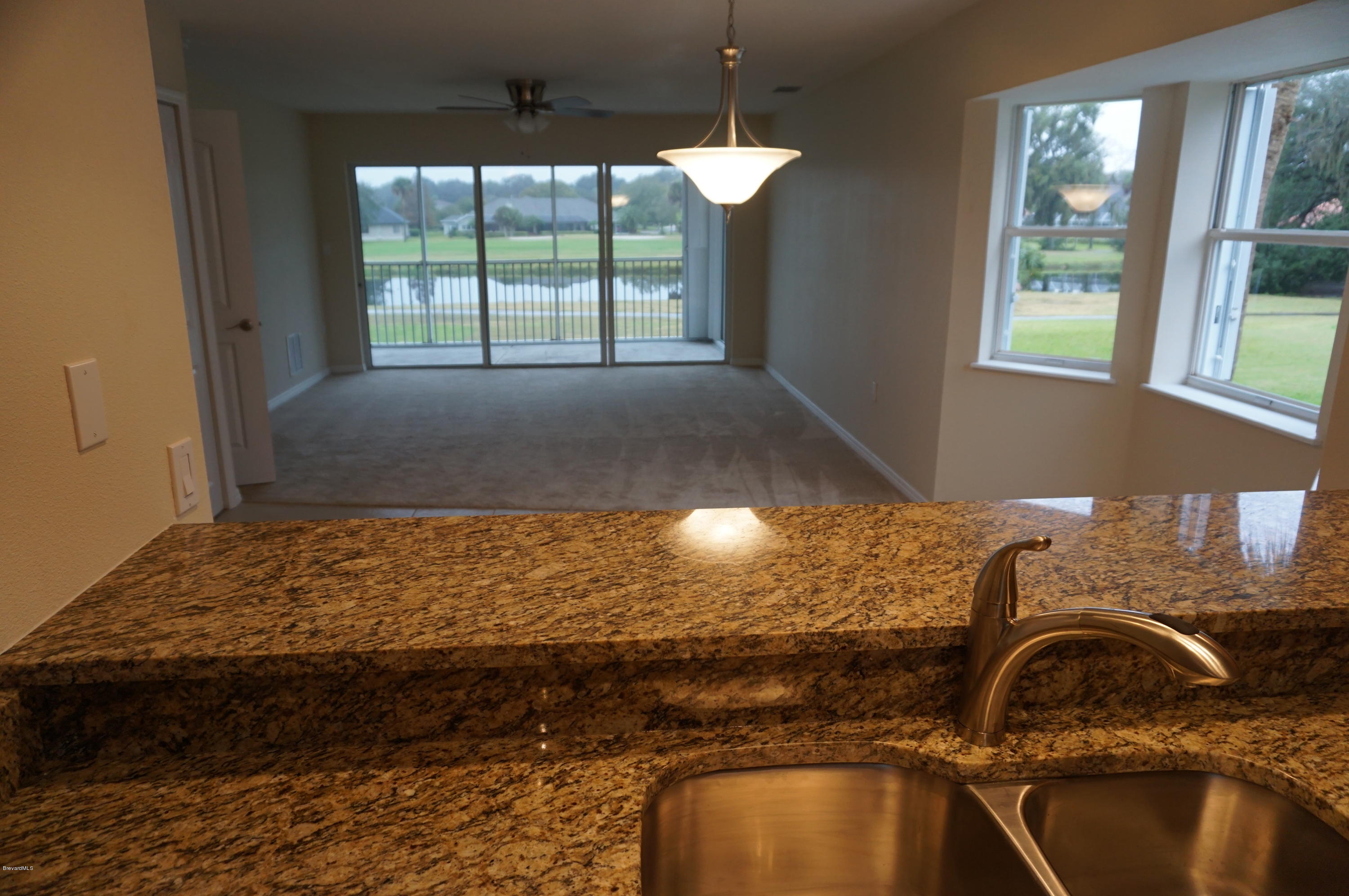 565 Shadow Wood Lane, Unit 321 Titusville, FL 32780 - Photo 7 of 25 DSC00658