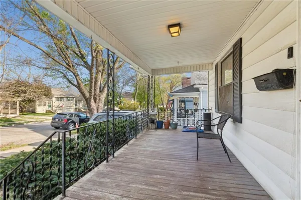 $250,000 | 4218 Wyoming Street, Kansas City, MO 64111