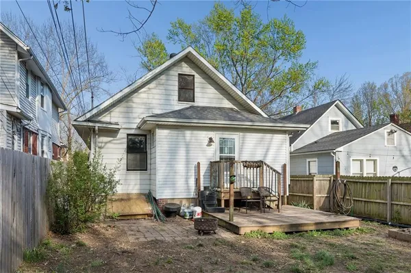 $250,000 | 4218 Wyoming Street, Kansas City, MO 64111