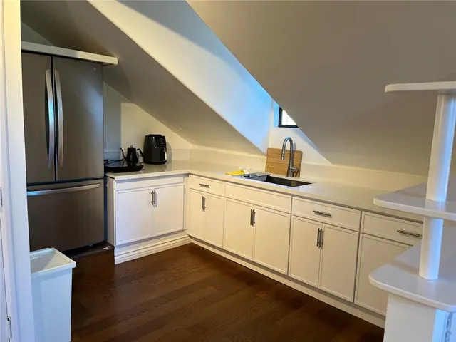 $1,700 | 23300 Raymond Street, Unit STUDIO, Chatsworth, CA 91311