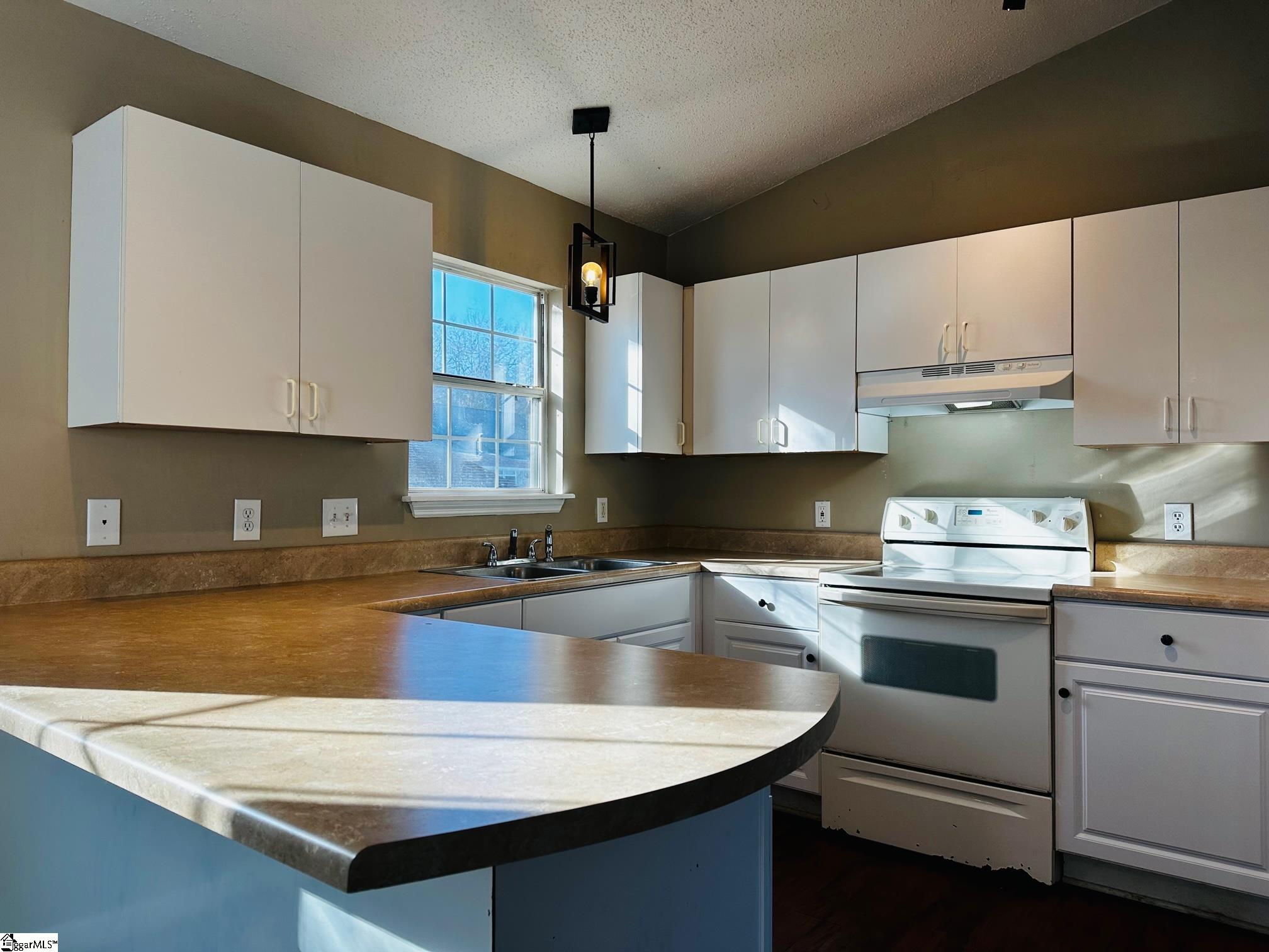 400 Gravley Road Greer, SC 29651 - Photo 13 of 23 Gallery Image 13