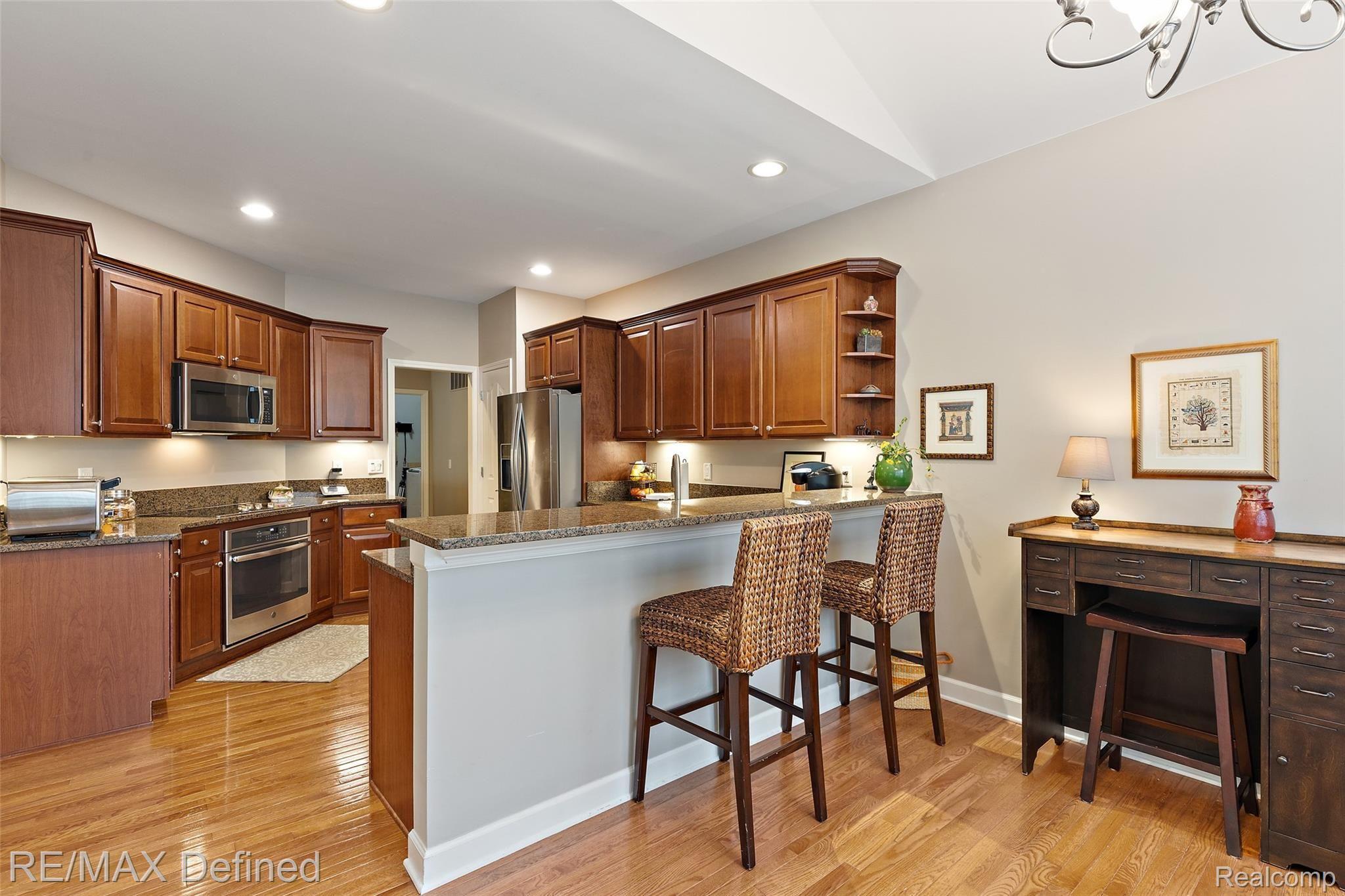 3687 Tremonte Circle Rochester, MI 48306 - Photo 16 of 41 3687 Tremonte-17.jpg