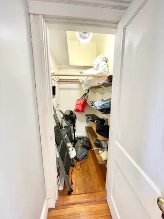 a view of utility room