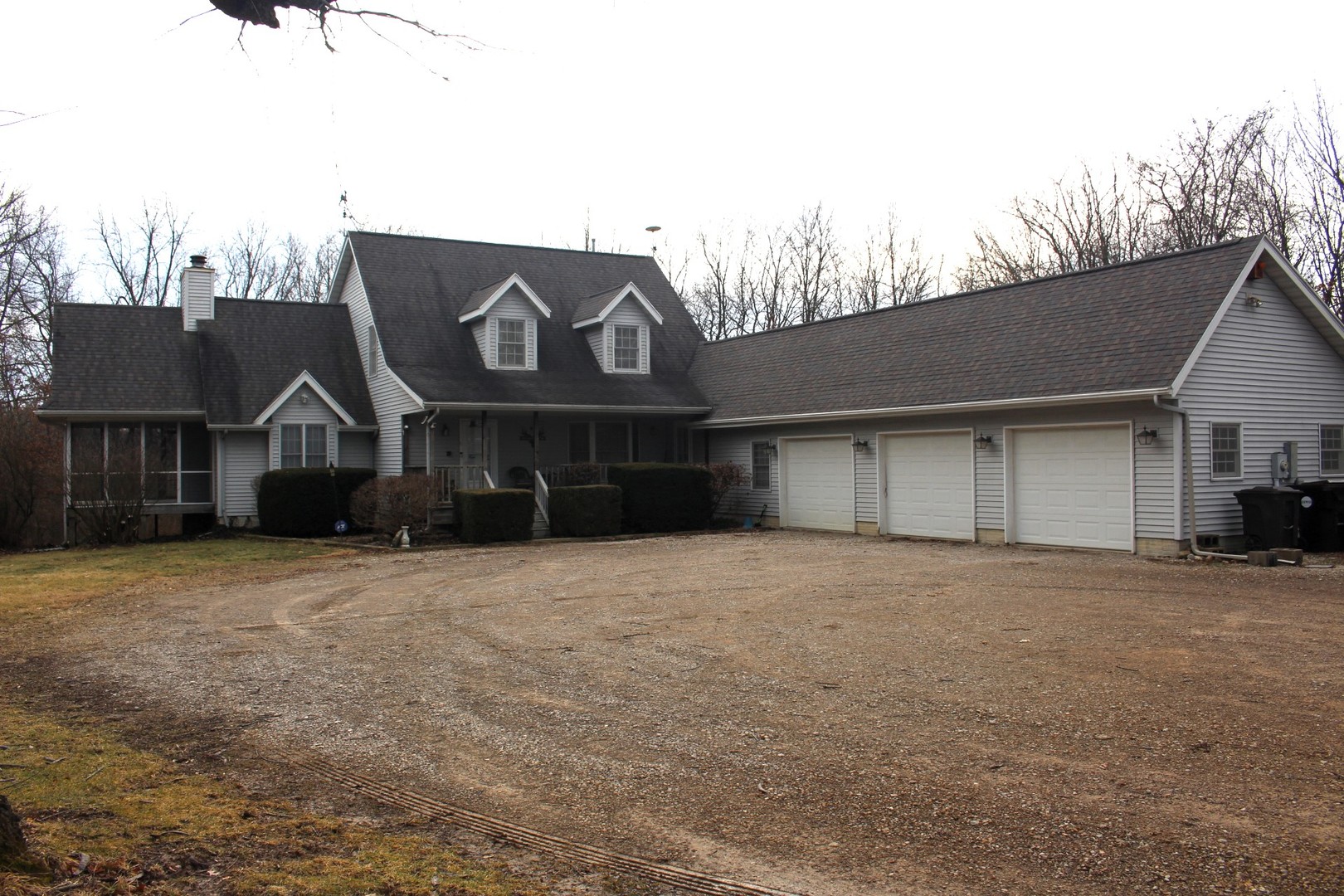 a view of a house with a garage