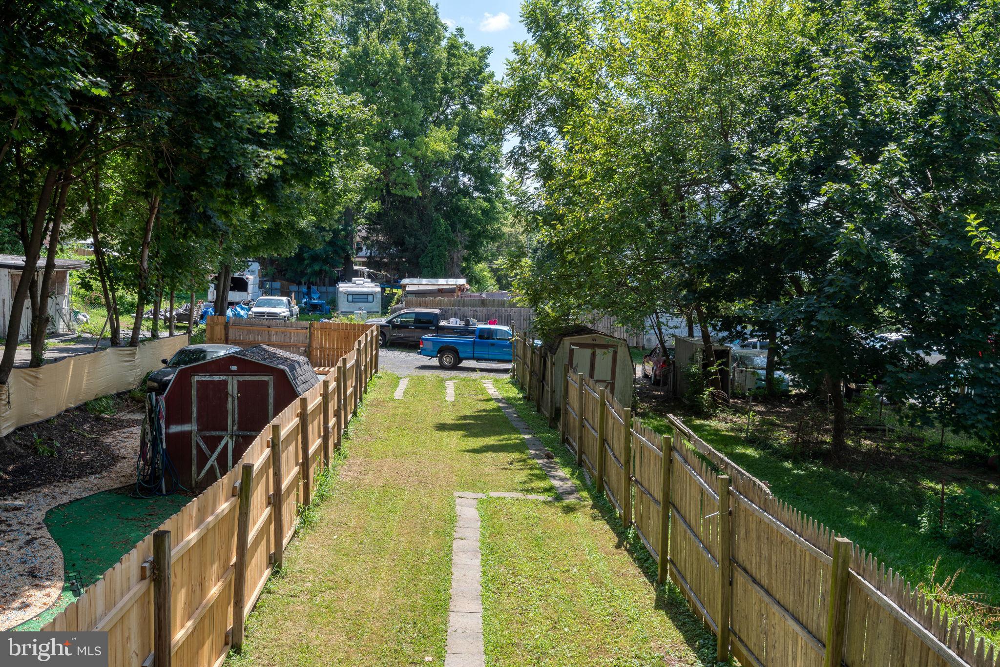722 Union Street Lancaster, PA 17603 - Photo 32 of 35 a view of a swimming pool with a patio
