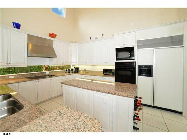 2626 Northwest 64th Boulevard Boca Raton, FL 33496 - Photo 15 of 26 Kitchen