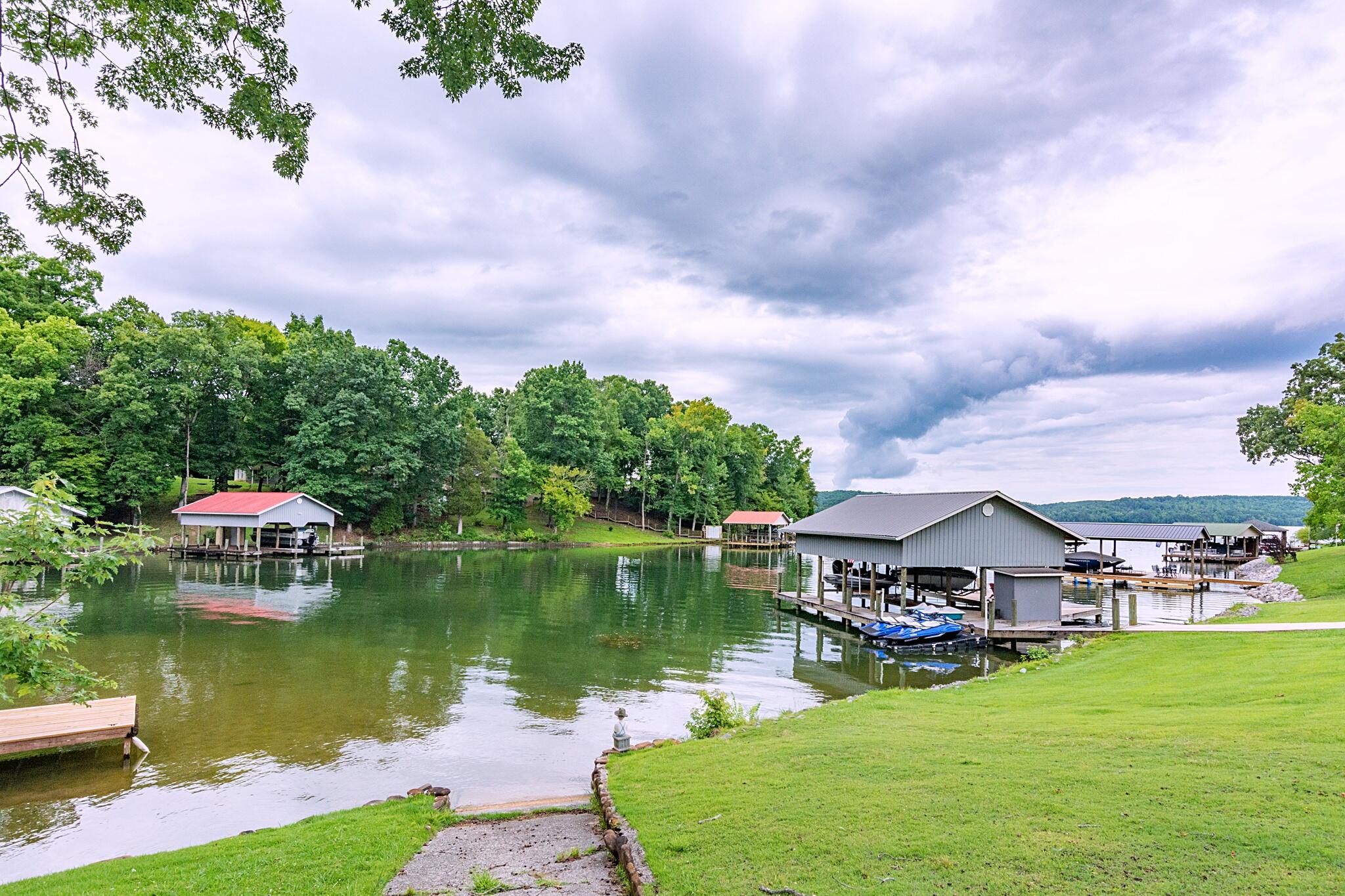 165 Lakeshore Court Spring City, TN 37381 - Photo 48 of 52 165LakeshoreCourt-48