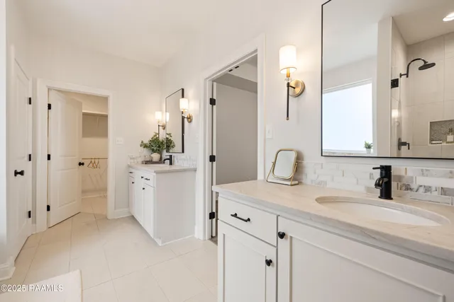 $440,000 | 112 Sanctuary Lane, Lafayette, LA 70503