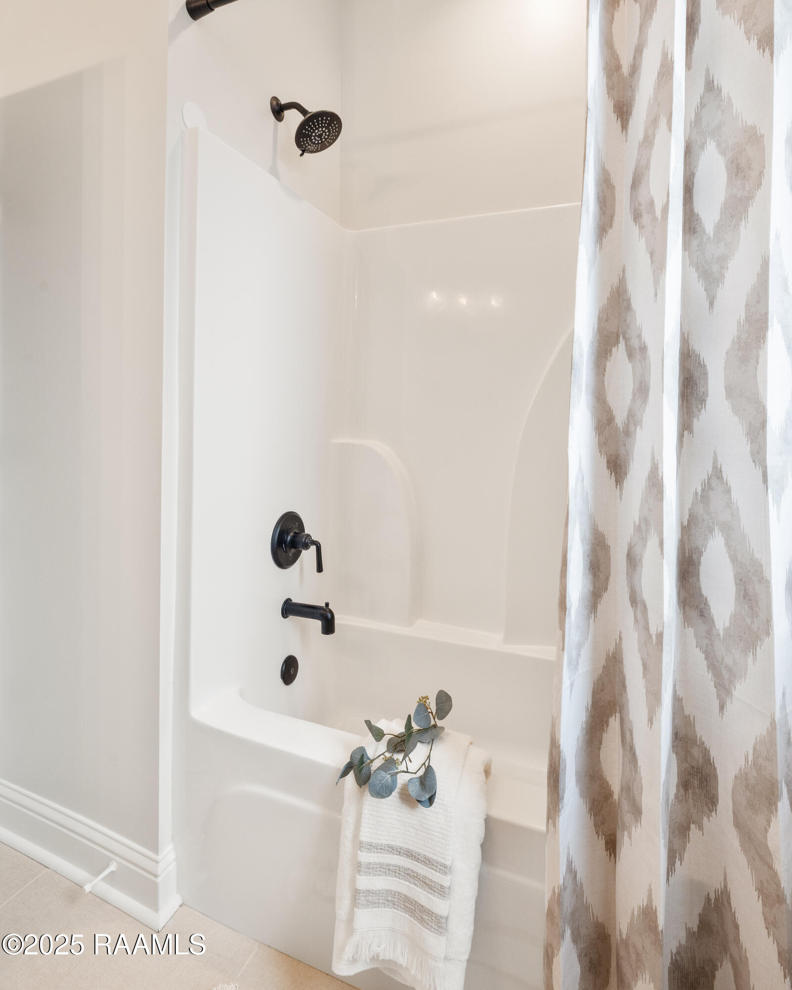 112 Sanctuary Lane Lafayette, LA 70503 - Photo 27 of 32 112 Sanctuary Ln-26