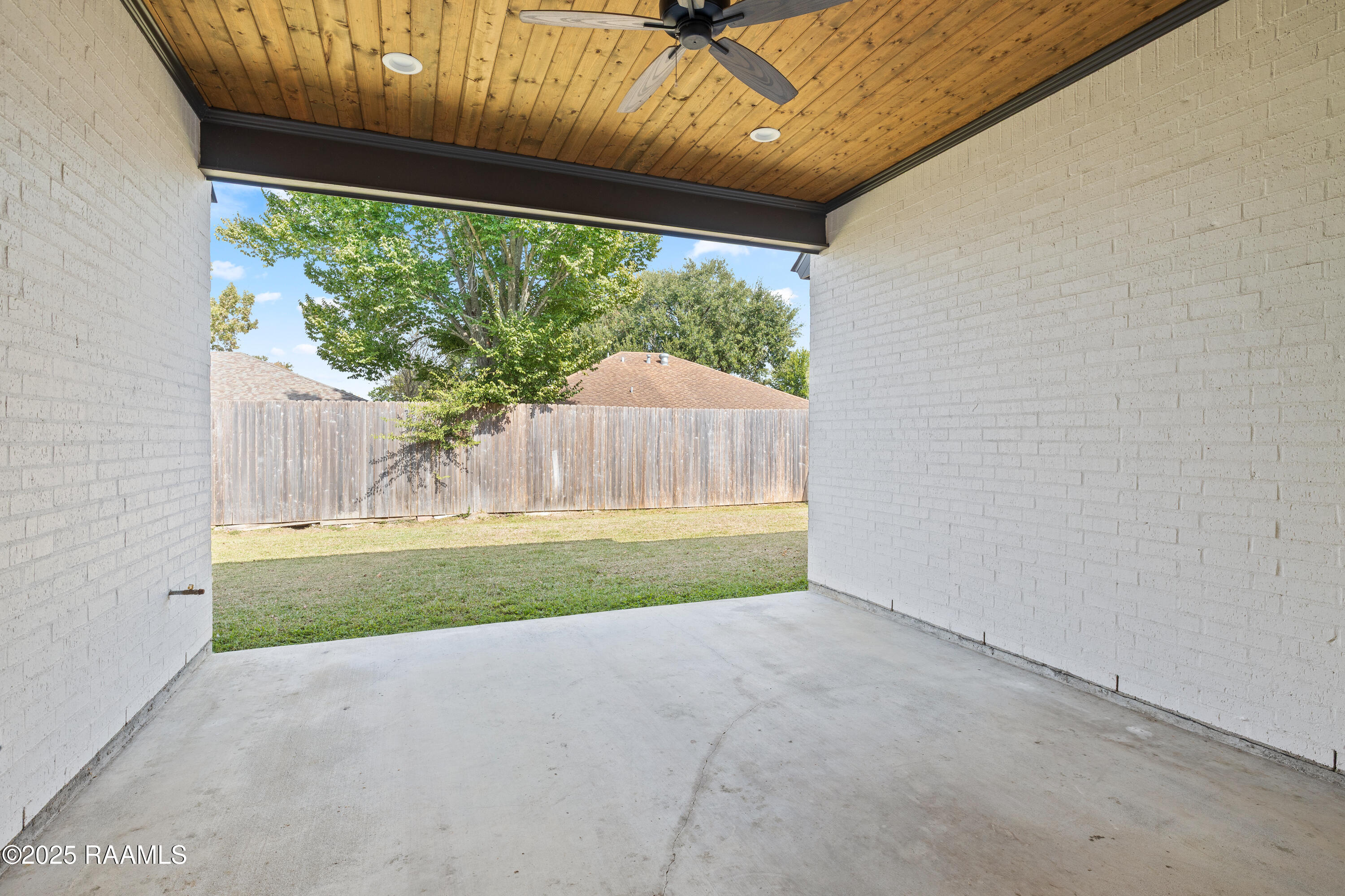 112 Sanctuary Lane Lafayette, LA 70503 - Photo 32 of 32 112 Sanctuary Ln-30