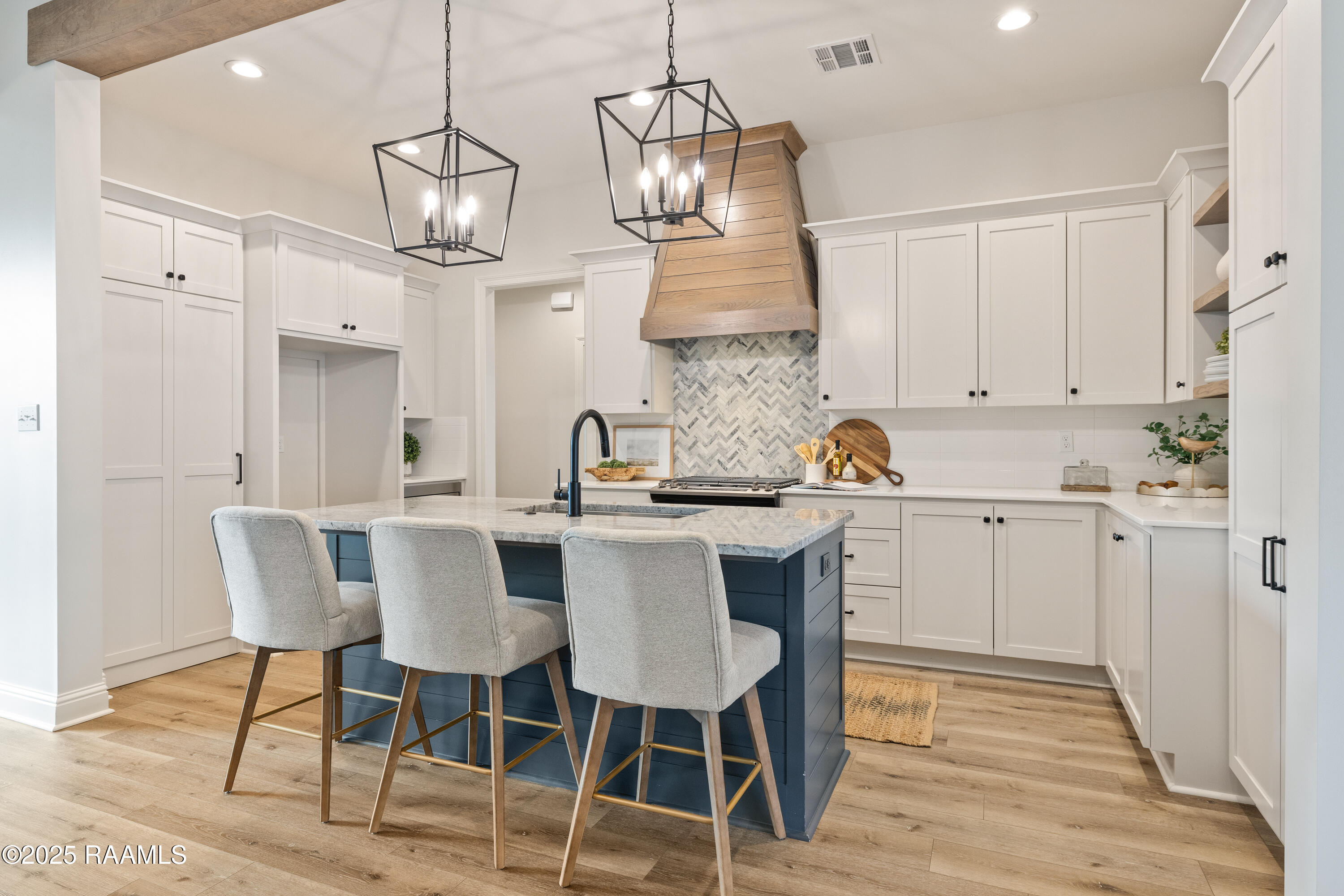 112 Sanctuary Lane Lafayette, LA 70503 - Photo 10 of 32 112 Sanctuary Ln-9