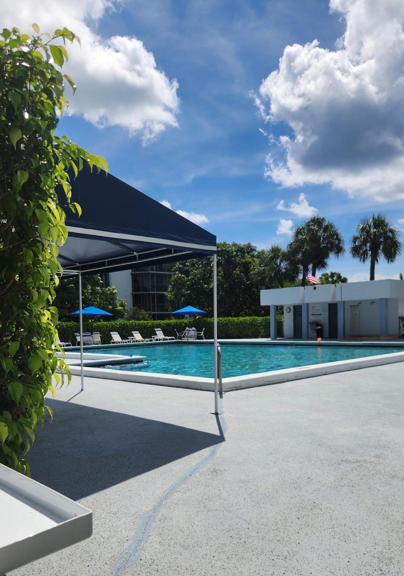 6500 Northwest 2nd Avenue, Unit 311 Boca Raton, FL 33487 - Photo 11 of 43 Large pool area