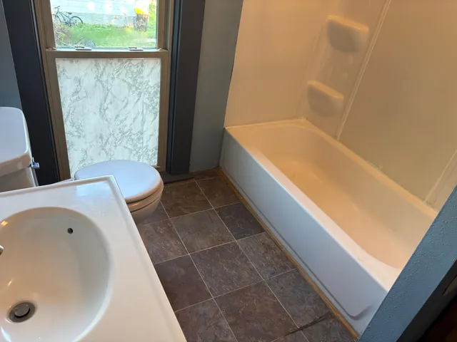 $105,000 | 764 3rd Avenue, Windom, MN 56101