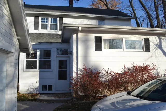 $295,000 | 316 West Maes Avenue, Kimberly, WI 54136