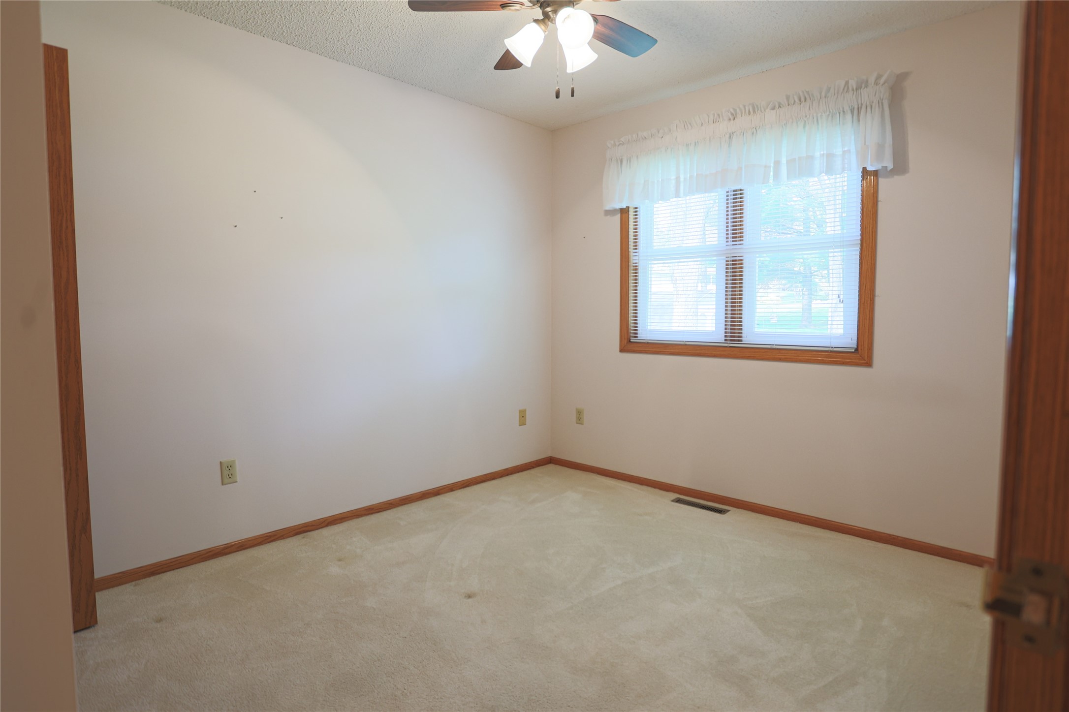 380 Flora Street South Prescott, WI 54021 - Photo 26 of 41