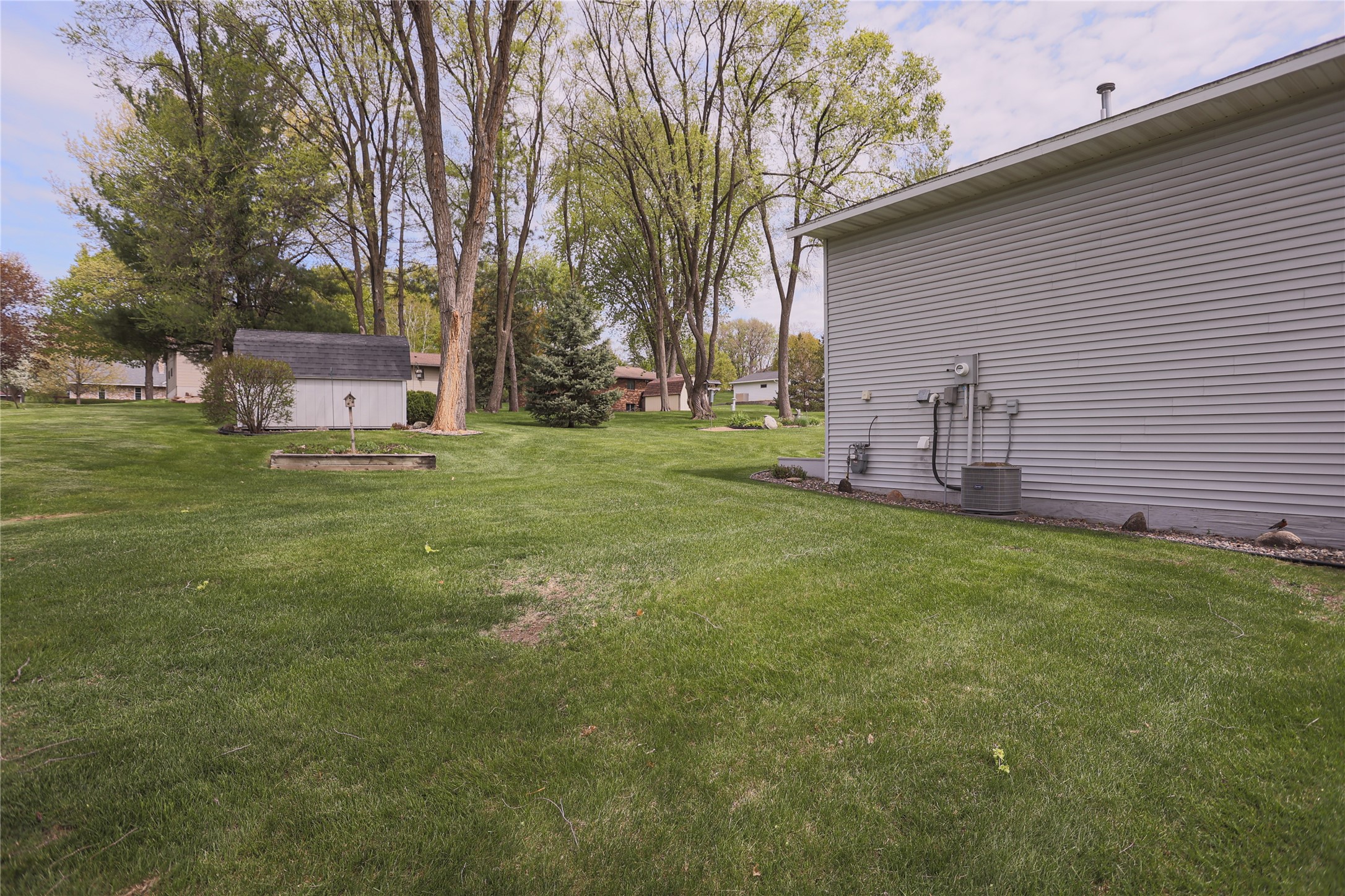 380 Flora Street South Prescott, WI 54021 - Photo 3 of 41