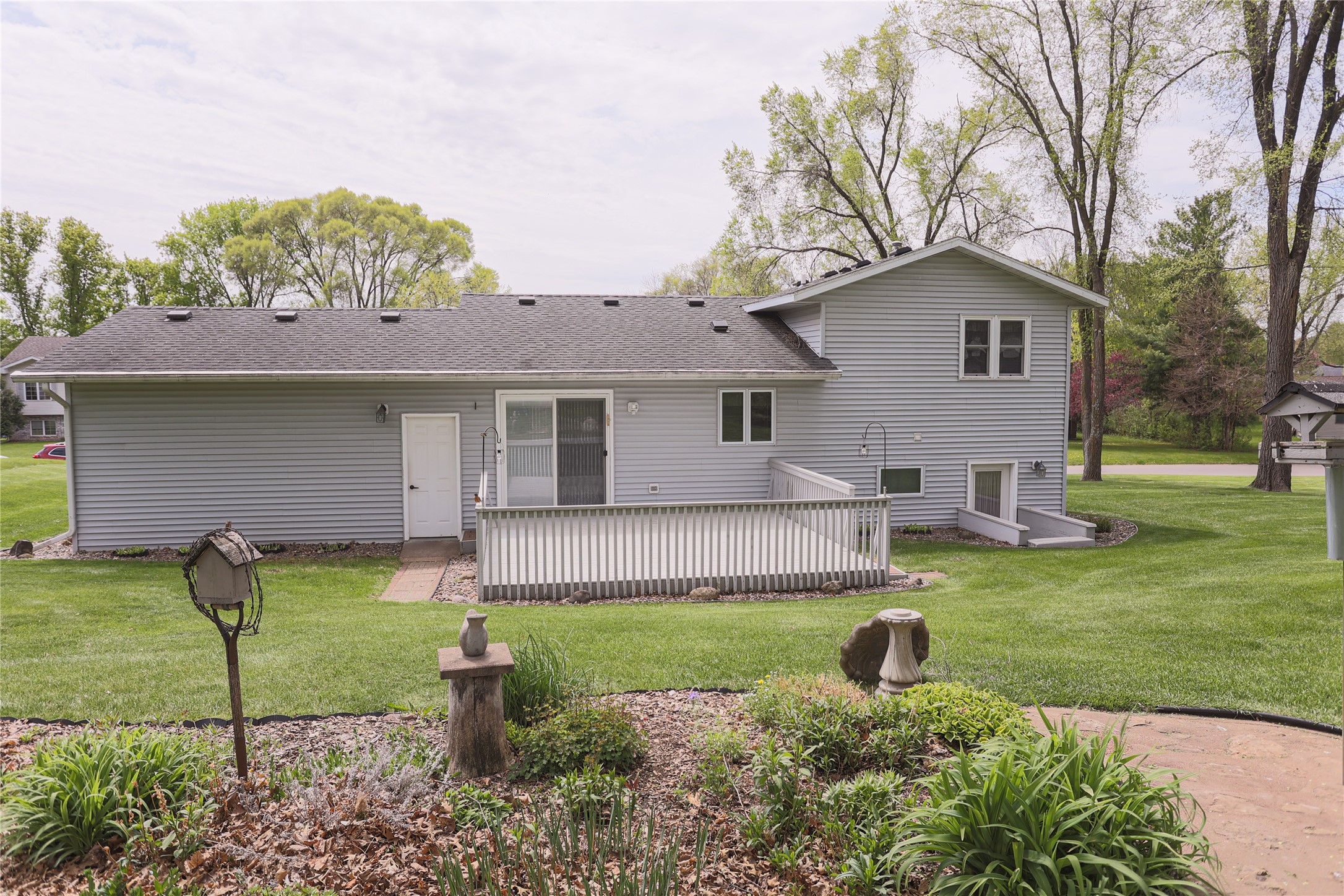 380 Flora Street South Prescott, WI 54021 - Photo 7 of 41
