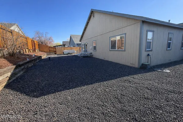 $464,900 | 672 Cardinal Circle, Fernley, NV 89408