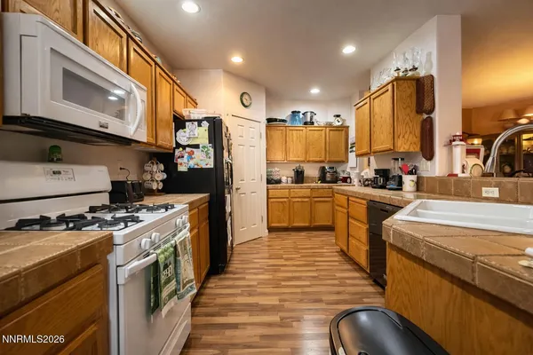 $464,900 | 672 Cardinal Circle, Fernley, NV 89408
