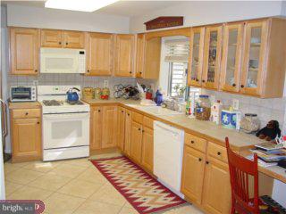 609 Union Mill Road Mount Laurel, NJ 08054 - Photo 5 of 6