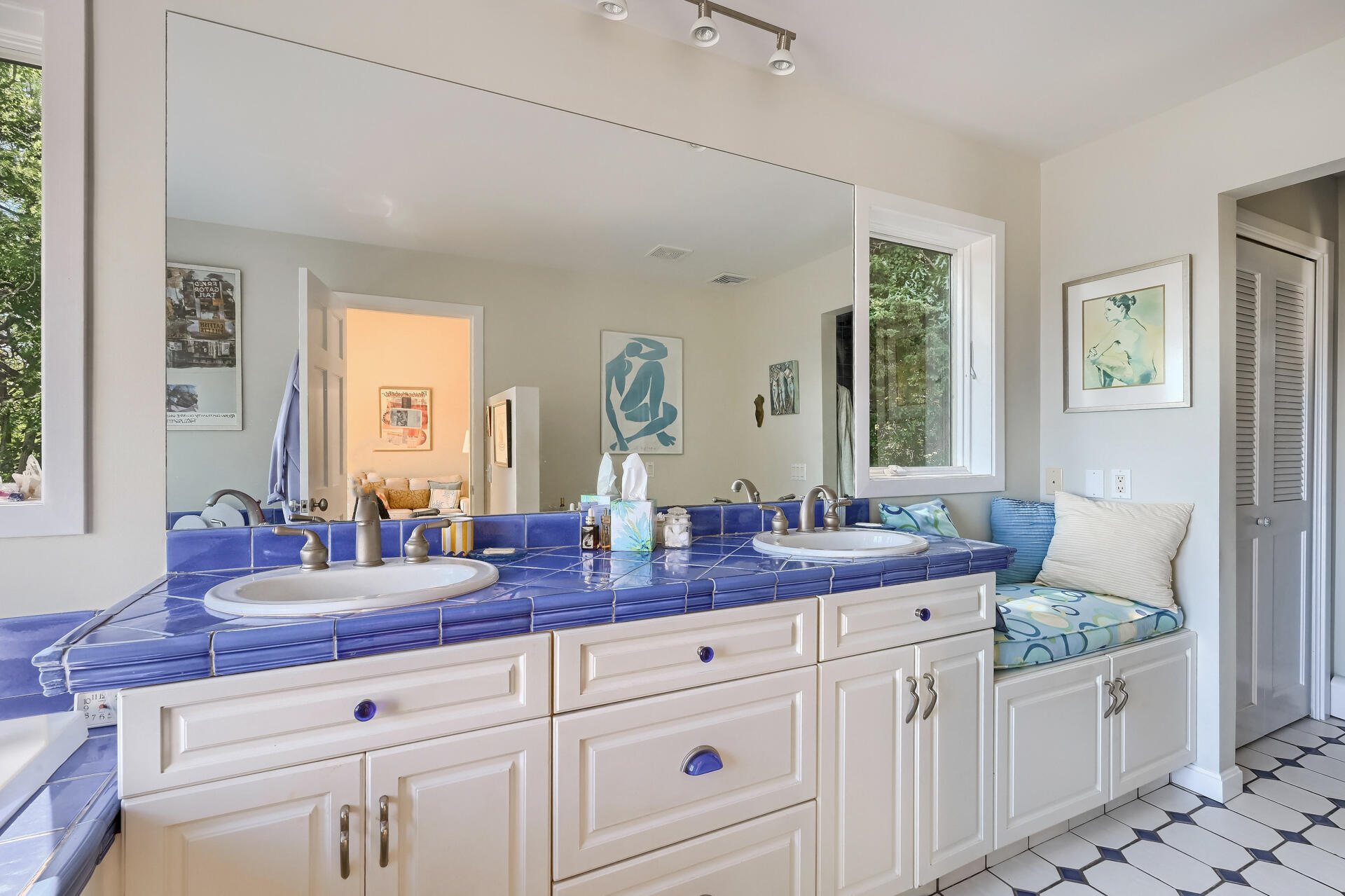 95 Chequessett Neck Road Wellfleet, MA 02667 - Photo 36 of 75 05_Main_Bathroom_IMG_4109