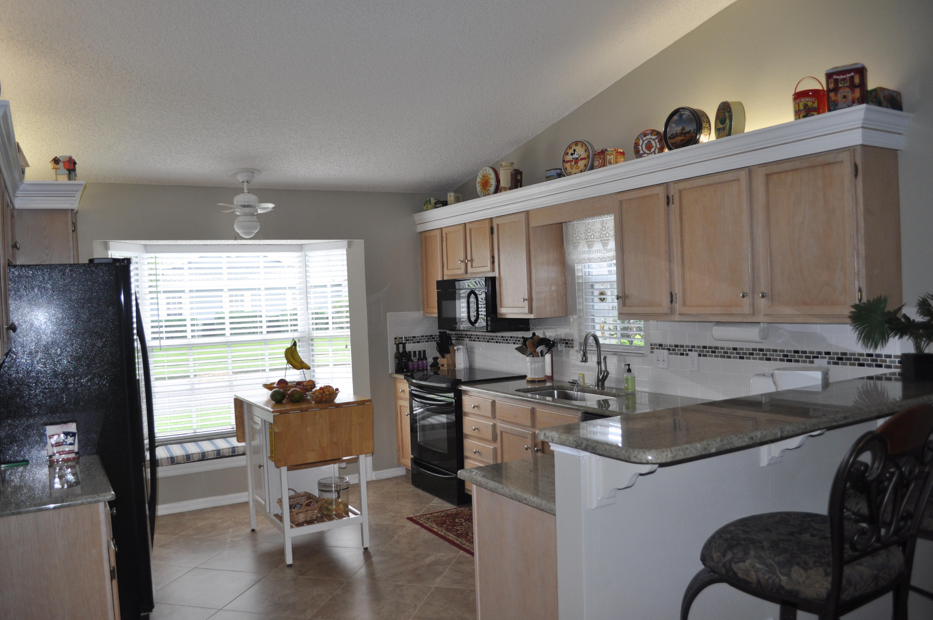 4060 Gator Trace Road Fort Pierce, FL 34982 - Photo 5 of 14 Kitchen