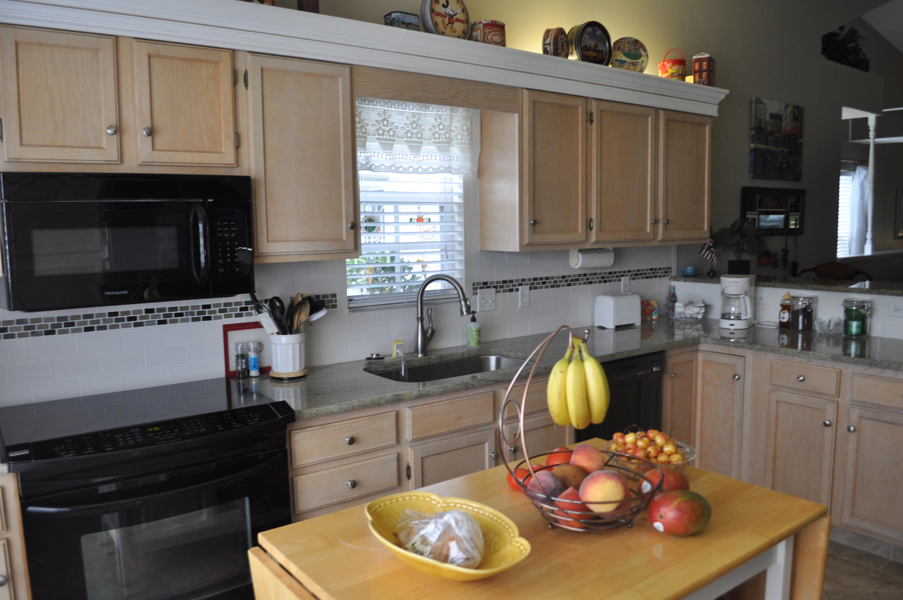 4060 Gator Trace Road Fort Pierce, FL 34982 - Photo 6 of 14 Kitchen
