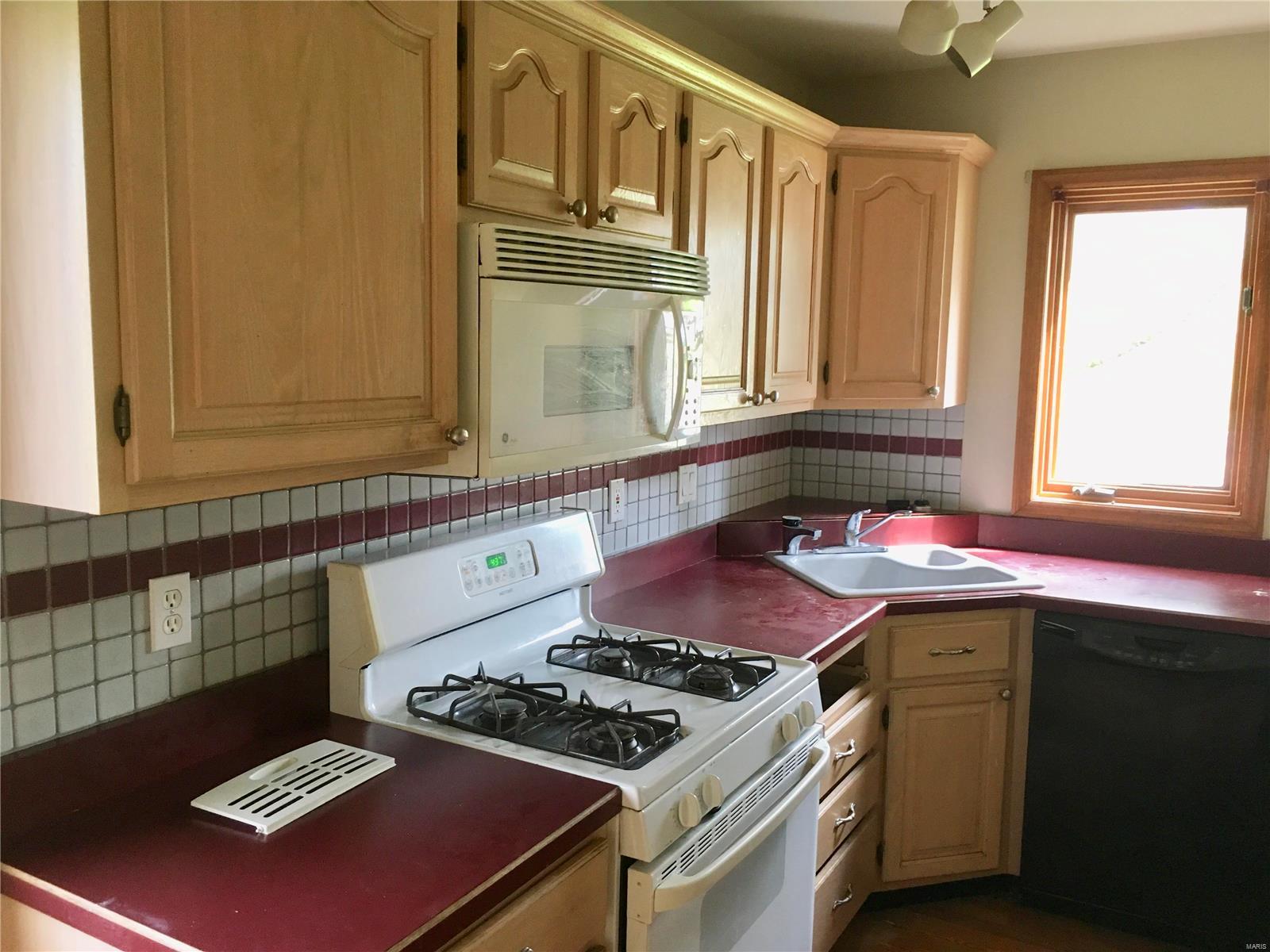 625 Magoffin Road St. Louis, MO 63129 - Photo 11 of 16 Gallery Image 11