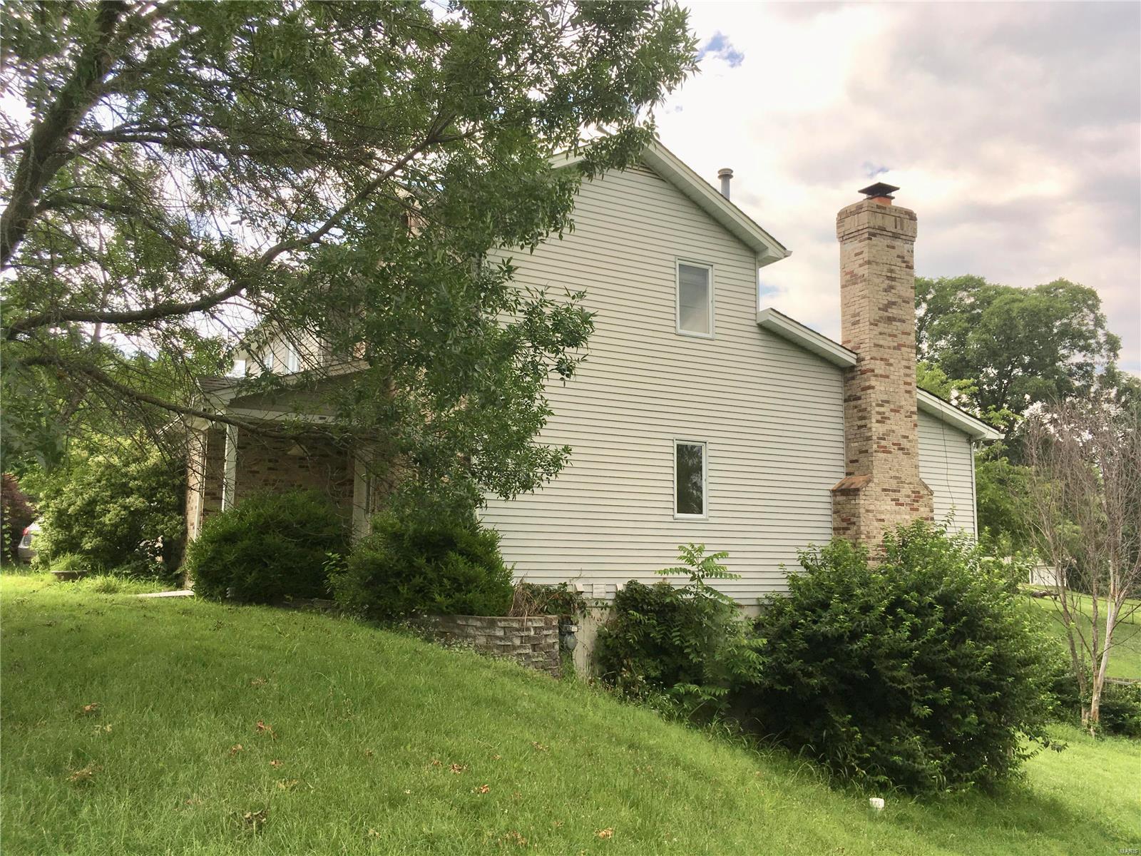 625 Magoffin Road St. Louis, MO 63129 - Photo 3 of 16 Gallery Image 3