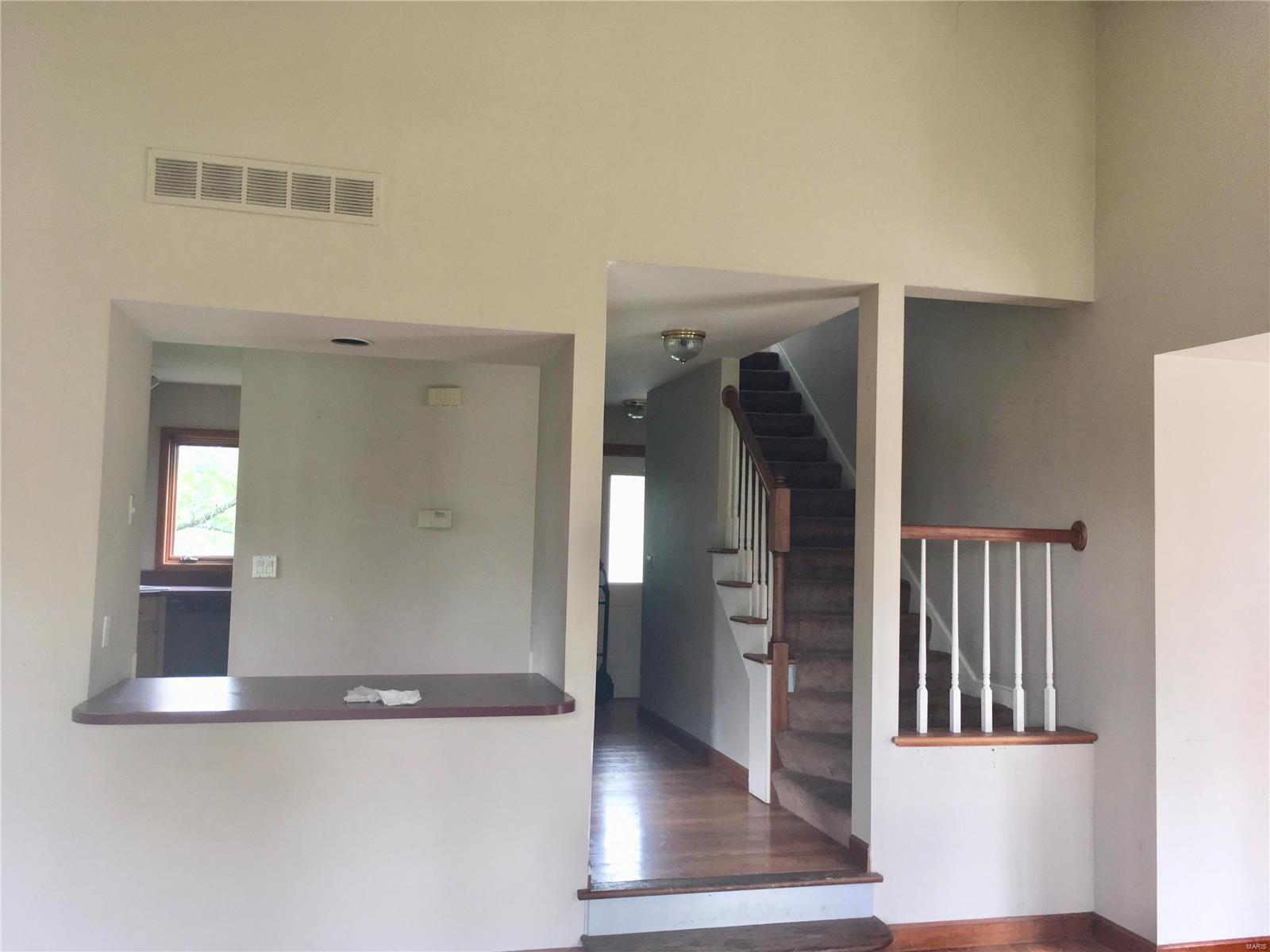 625 Magoffin Road St. Louis, MO 63129 - Photo 10 of 16 Gallery Image 10