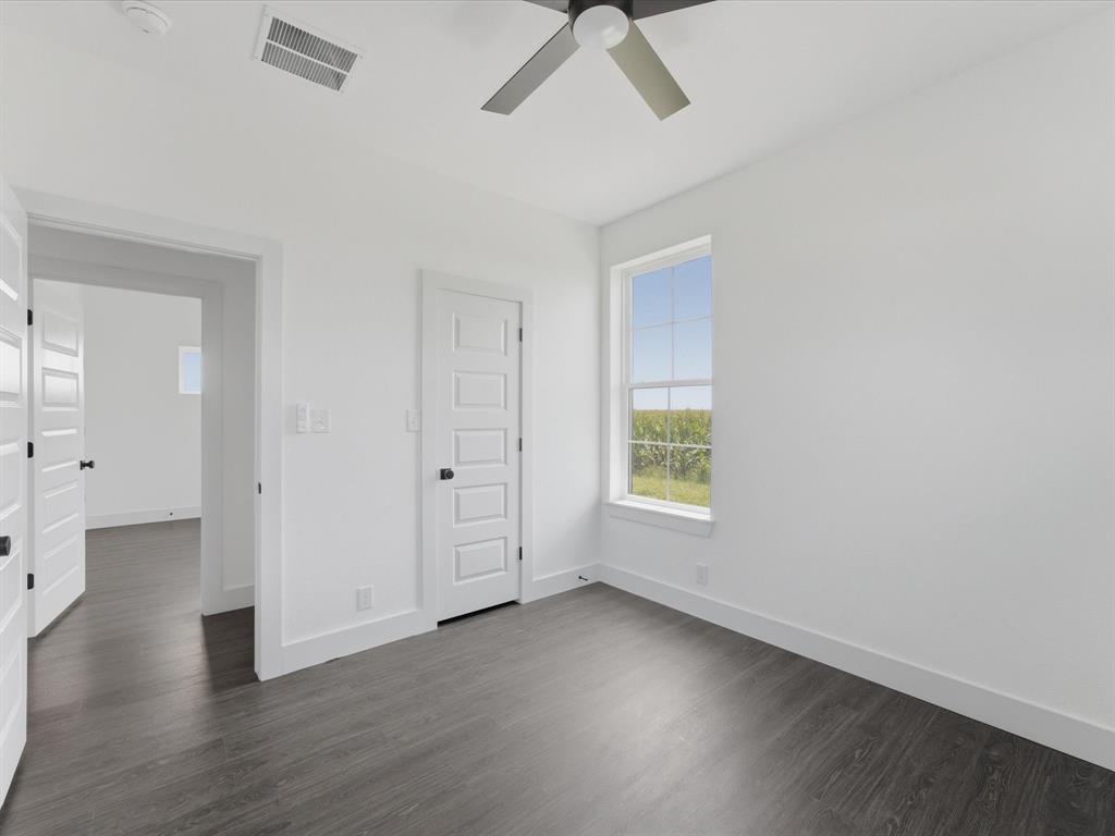 2091 Goodwyn Road Italy, TX 76651 - Photo 32 of 36
