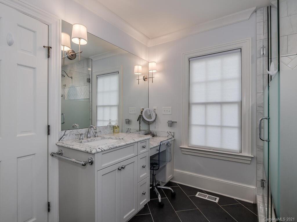 4730 Sentinel Post Road Charlotte, NC 28226 - Photo 14 of 33 Gallery Image 14