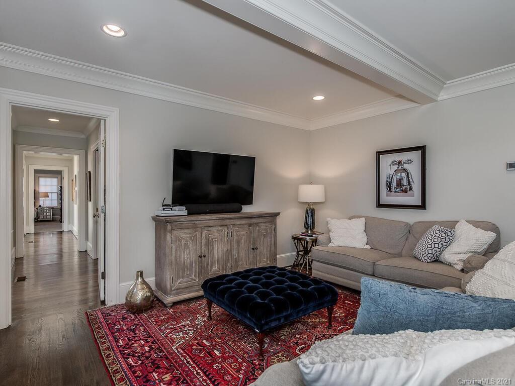 4730 Sentinel Post Road Charlotte, NC 28226 - Photo 16 of 33 Gallery Image 16