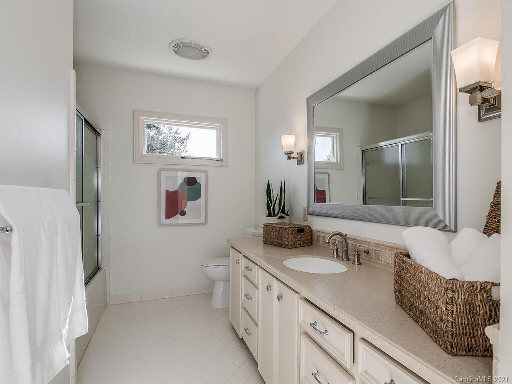 4730 Sentinel Post Road Charlotte, NC 28226 - Photo 23 of 33 Gallery Image 23